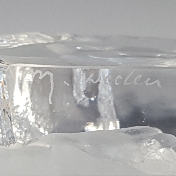 Mats Jonasson Sweden Tiger Cub Crystal Paperweight - Picture 7 of 11